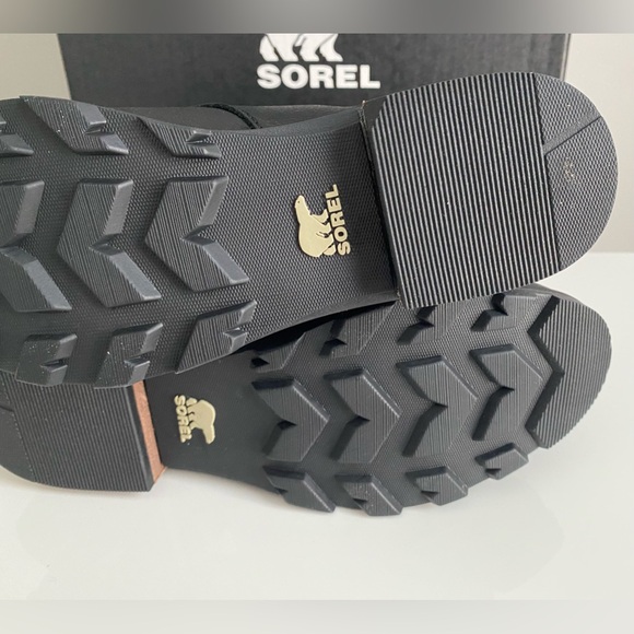 NEW Sorel Emelie Shearling Short Lace Up Cozy Black White Fur Boots Shoes Sz 6.5 - Picture 13 of 15